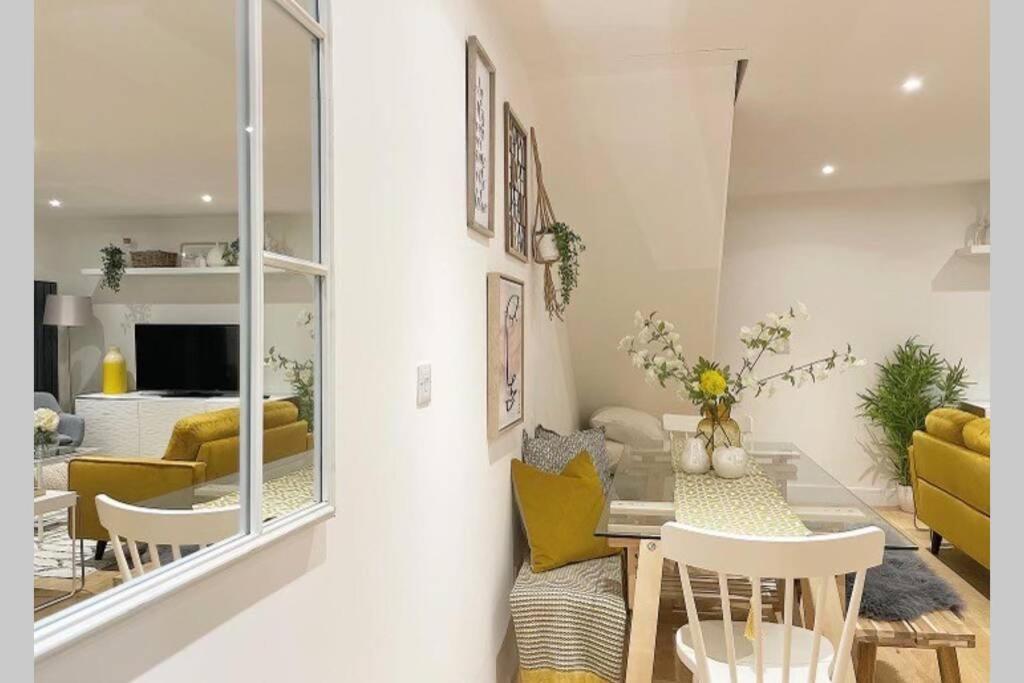Вилла 3 York Mews Бат Экстерьер фото